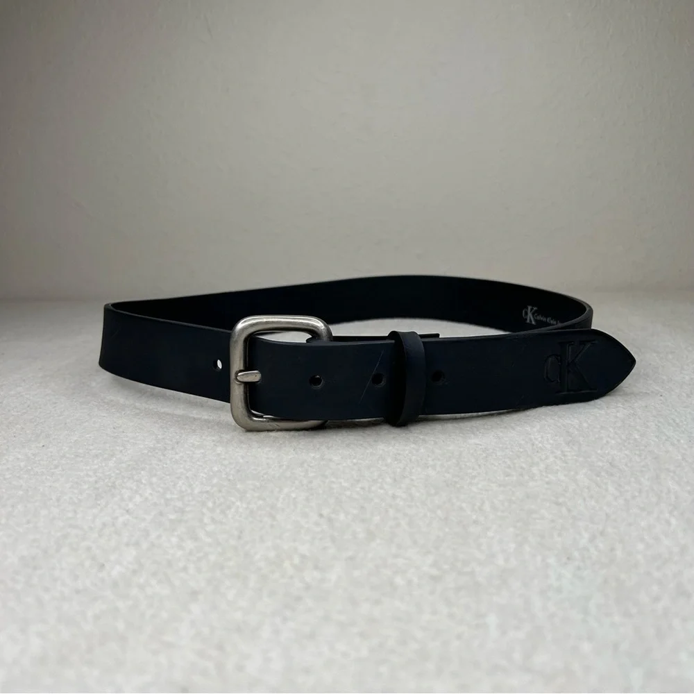 Calvin Klein Jeans Men’s‎ molded rubber black Belt Size M